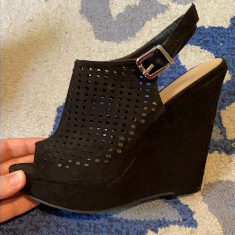 black wedges - Picture 2 of 2